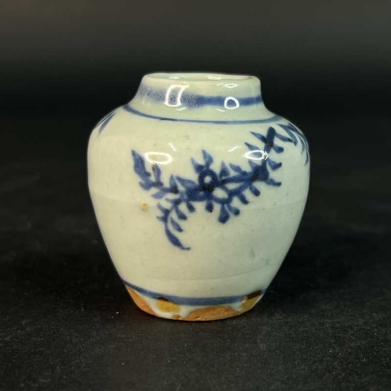 明 青花花卉纹小罐