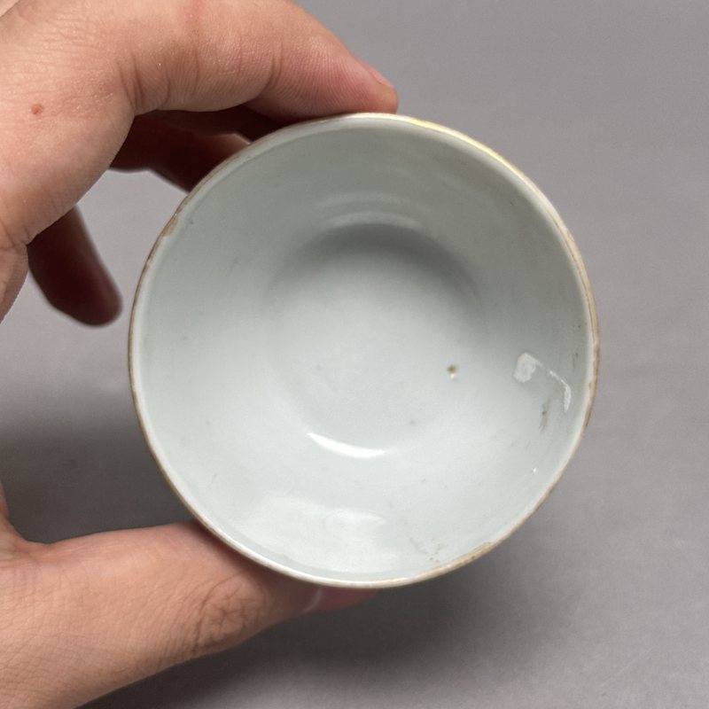 清晚期 矾红缠枝莲纹杯 - 图6