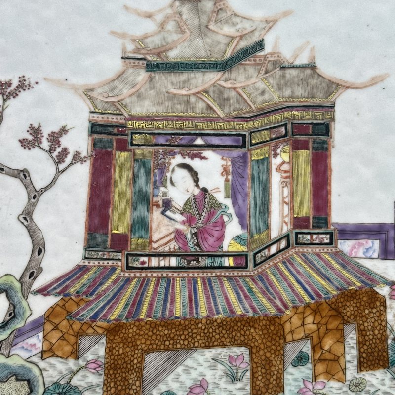 清中期 庭院侍女图四方倭角盘 - 图3
