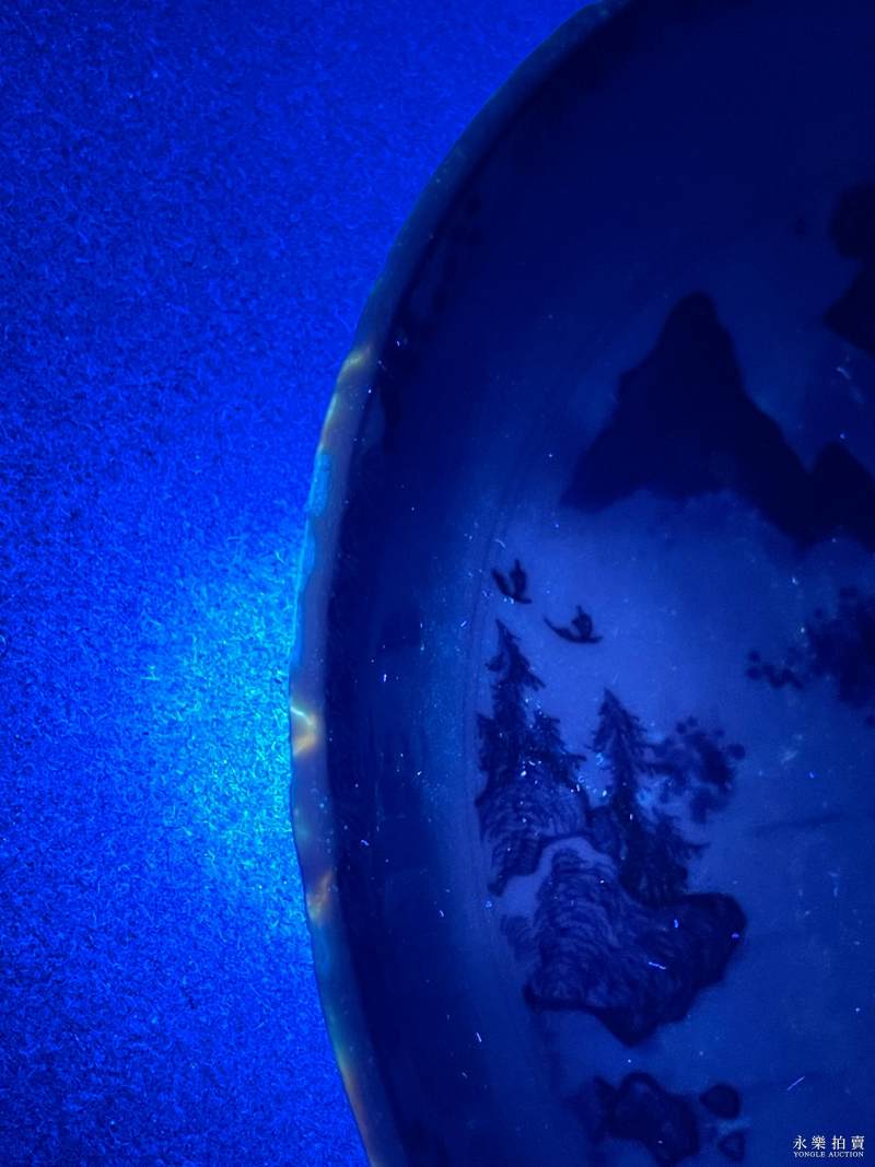 清康熙 披麻皴山水纹盘 - 图8