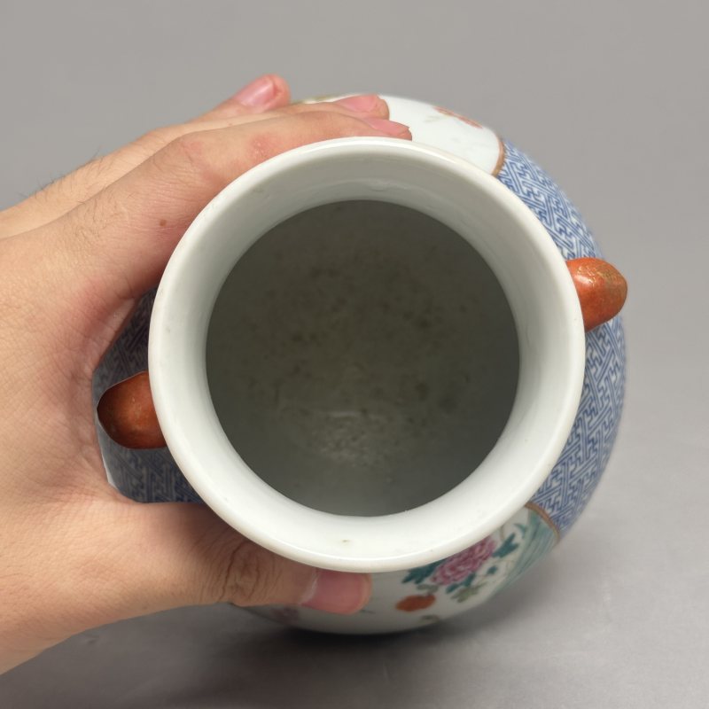 民国 粉彩开光花鸟图象耳尊 - 图8