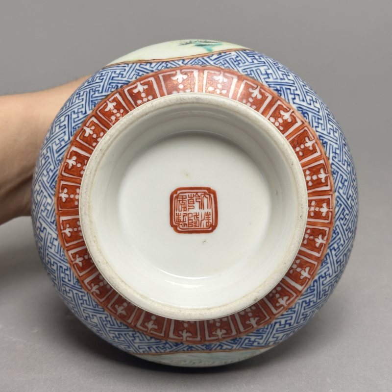 民国 粉彩开光花鸟图象耳尊 - 图9