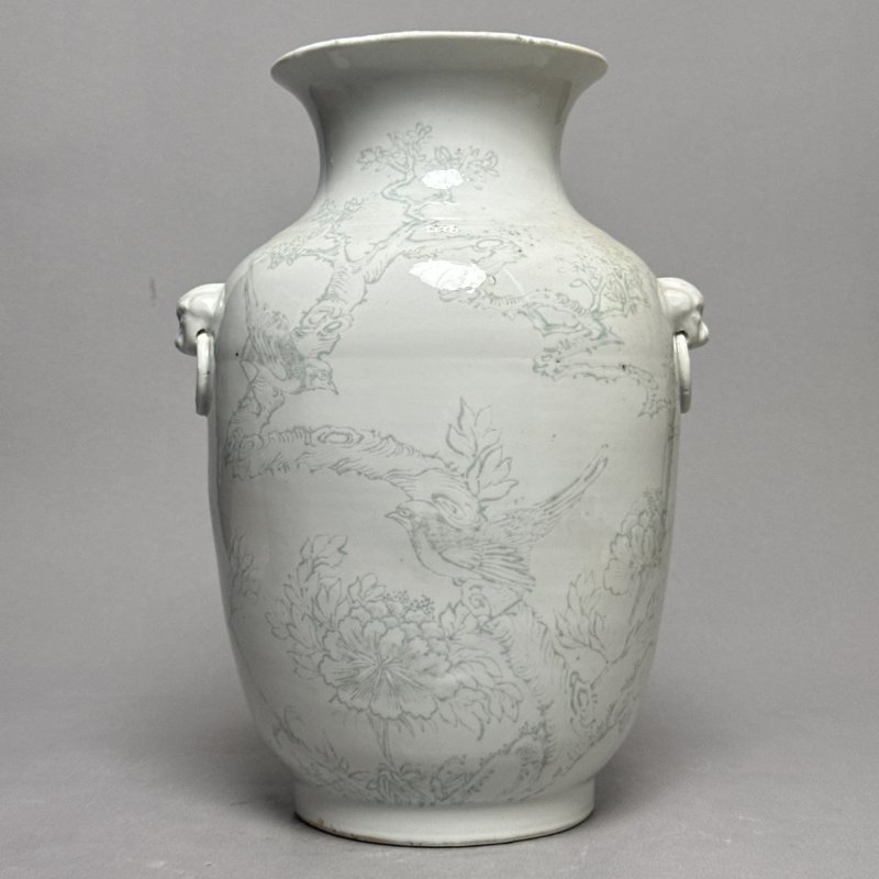 清光绪 白釉隐青花鸟兽耳尊 - 图2
