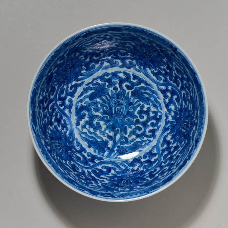 清康熙 青花缠枝牡丹纹碗 - 图4