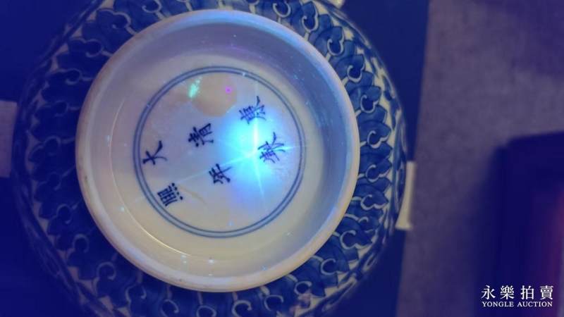 清康熙 青花缠枝牡丹纹碗 - 图7