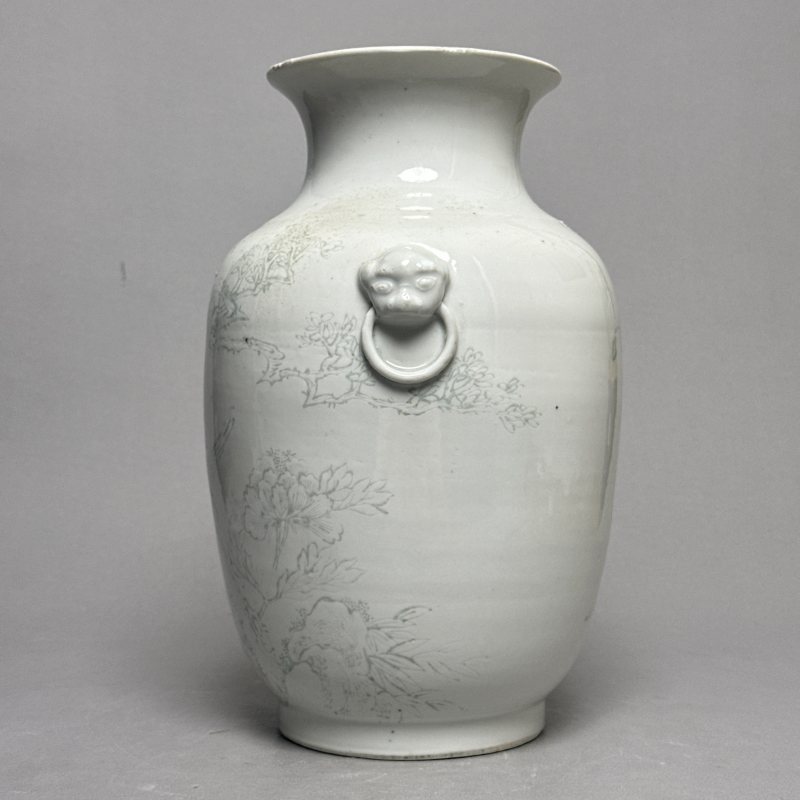 清光绪 白釉隐青花鸟兽耳尊 - 图6