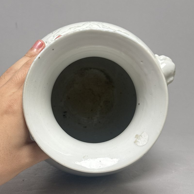 清光绪 白釉隐青花鸟兽耳尊 - 图7