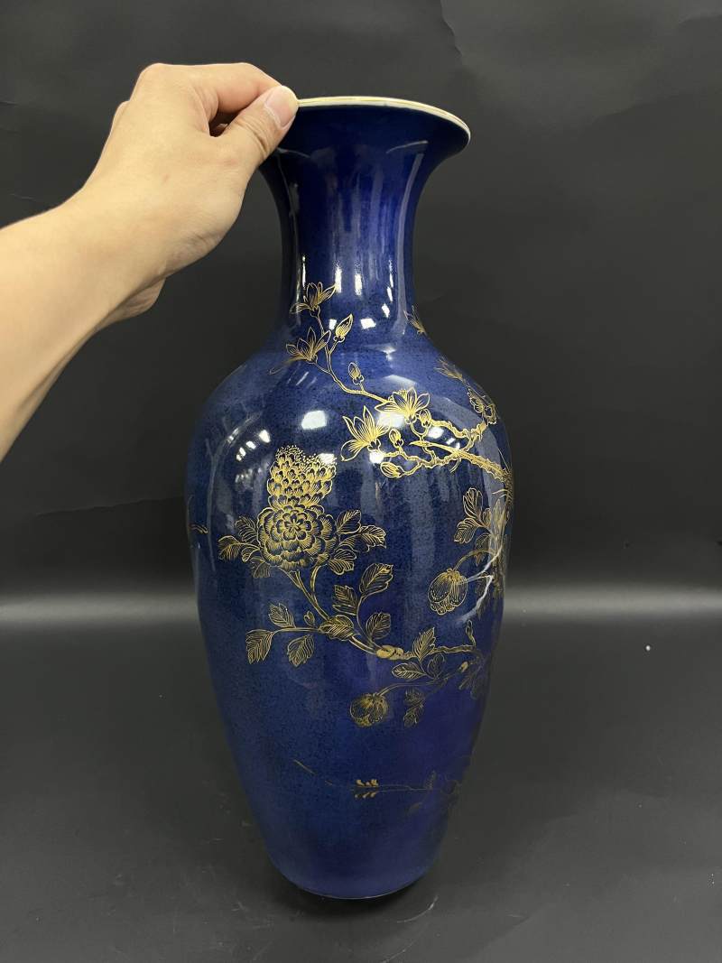 清晚期  洒蓝釉描金花鸟纹棒槌瓶、观音瓶各一件 - 图18