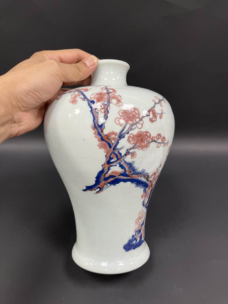 清晚期  青花釉里红岁寒三友图梅瓶 - 图2