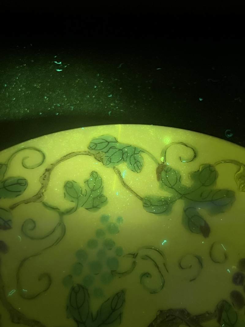 清晚期  粉彩葡萄纹盘一对 - 图21