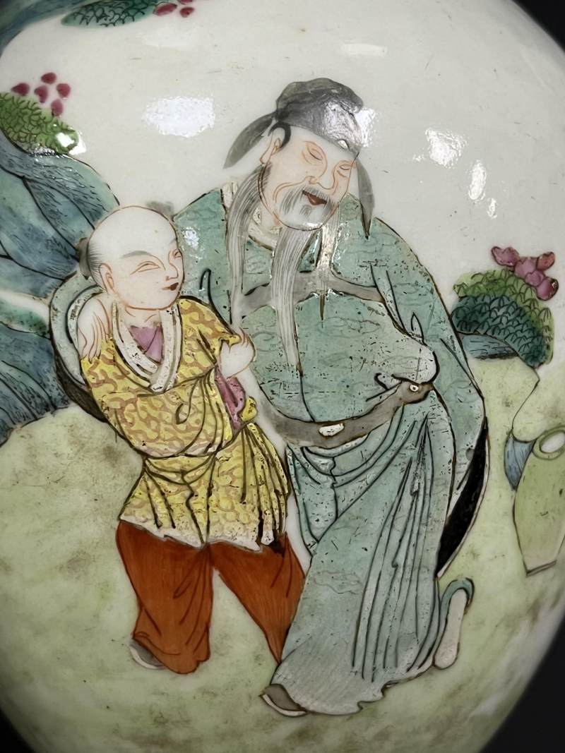 清  粉彩人物纹、花虫纹瓷器五件 - 图44