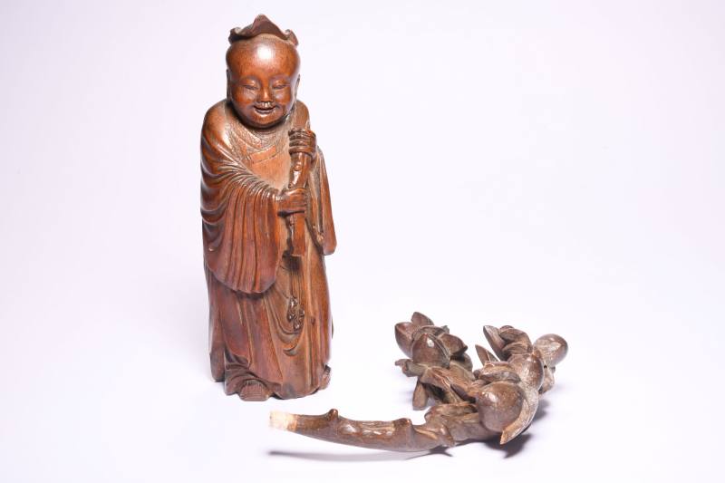 清  竹雕东方朔偷桃像 - 图7