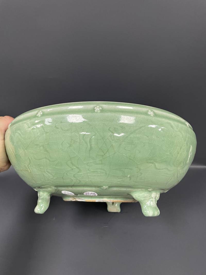明中期  龙泉窑青釉暗刻花卉纹大鼓钉洗 - 图7