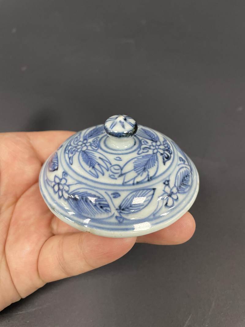 明万历  青花开光花卉纹提梁壶 - 图15