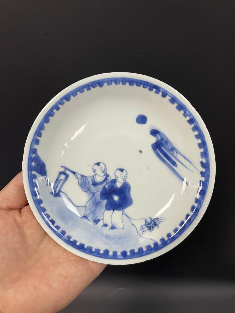 明天启  青花科甲联登婴戏图盘 - 图2