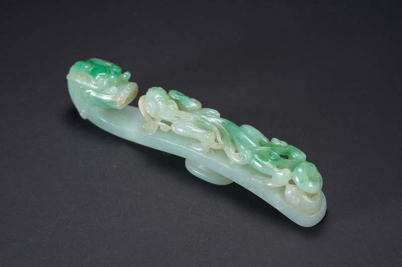 清  翡翠苍龙教子带钩