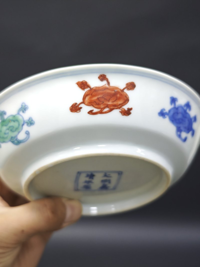 清康熙  仿明斗彩灵芝如意纹折腰小盘 - 图7