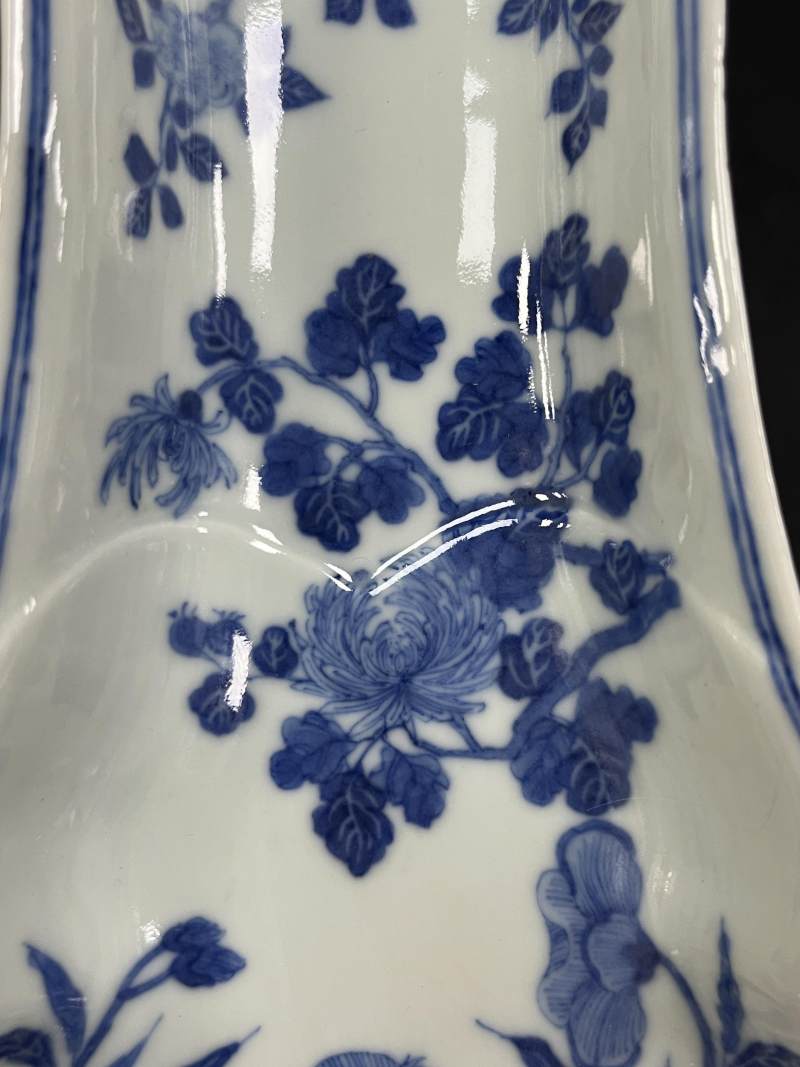 清晚期  青花折枝花卉纹如意形盘一对 - 图14