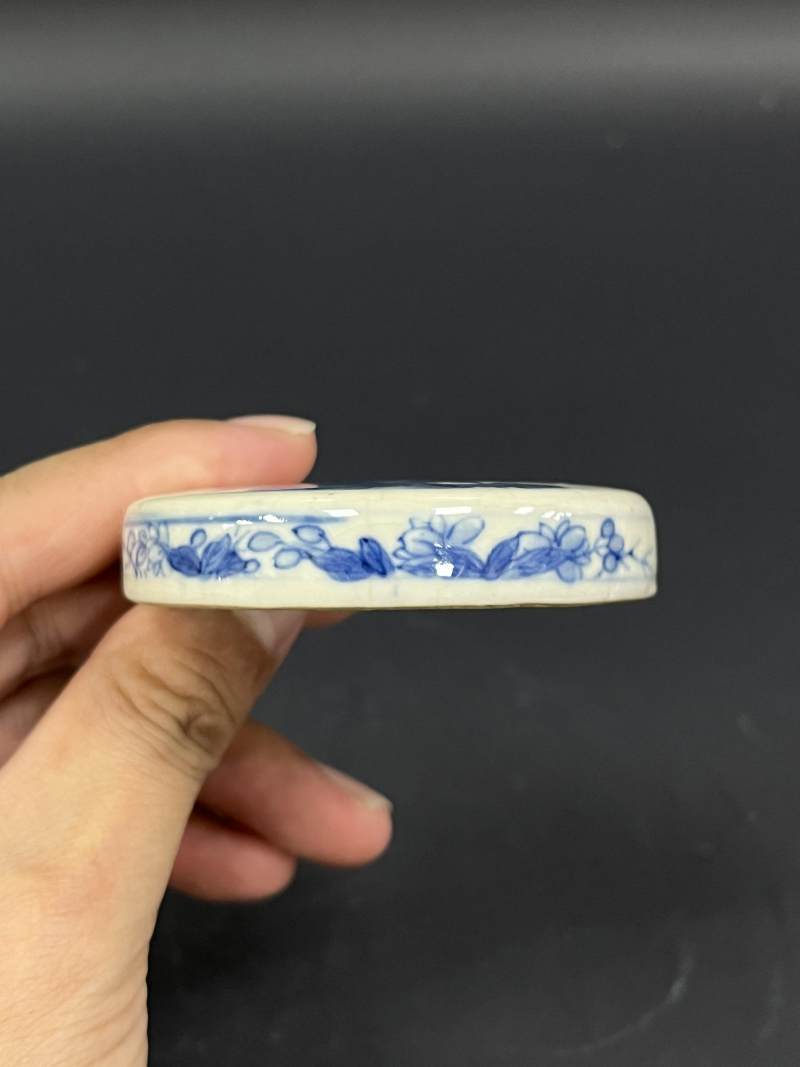 清晚期  浆胎青花花卉纹印盒 - 图5