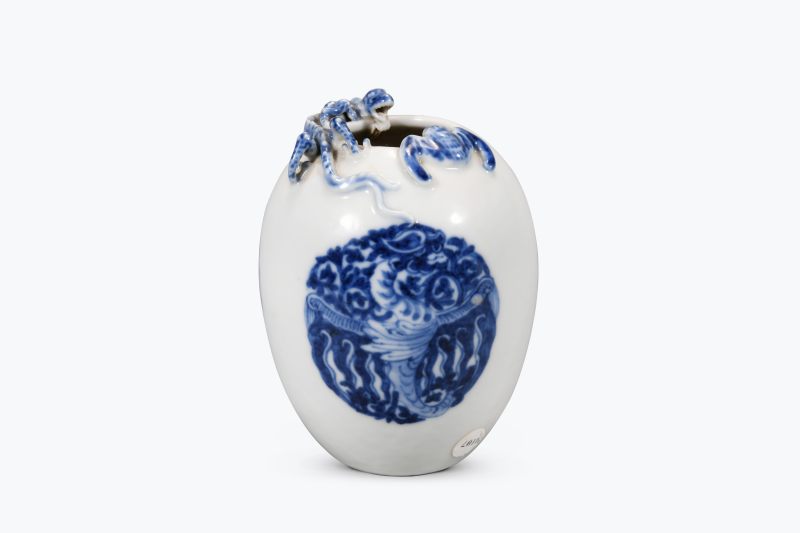 清晚期  青花团凤纹蟠螭尊
