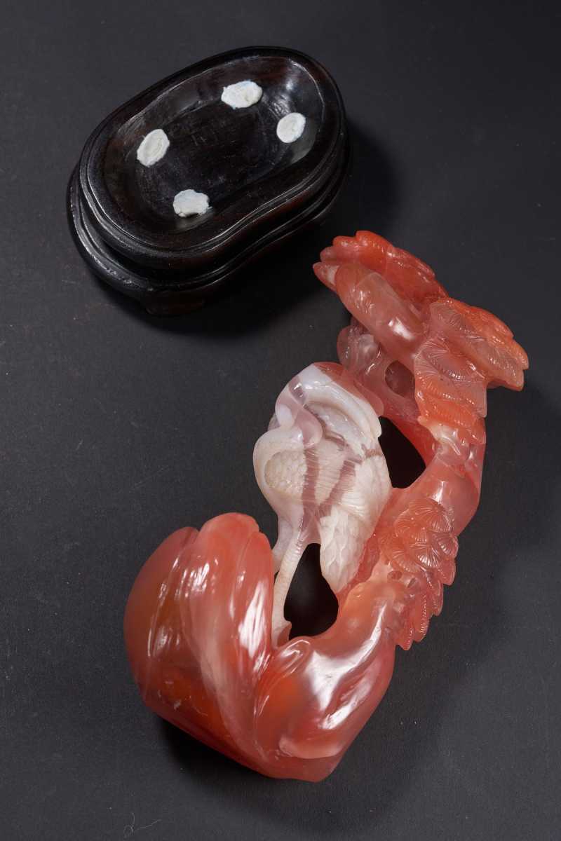 清  南红玛瑙巧雕松鹤延年摆件 - 图8