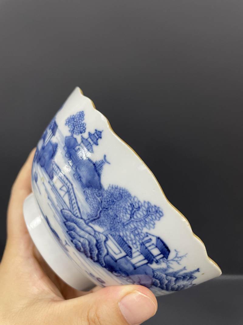 清中期  青花江西十景图碗、山水人物纹碗各一只 - 图30