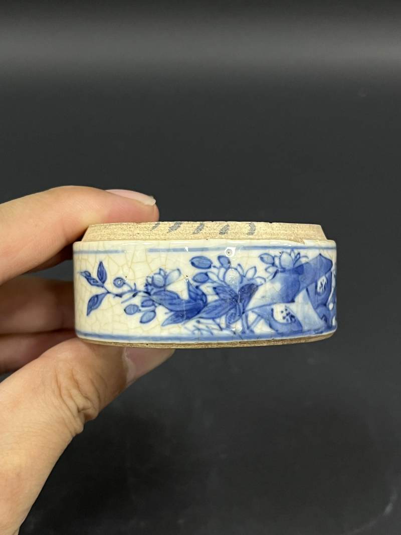 清晚期  浆胎青花花卉纹印盒 - 图9