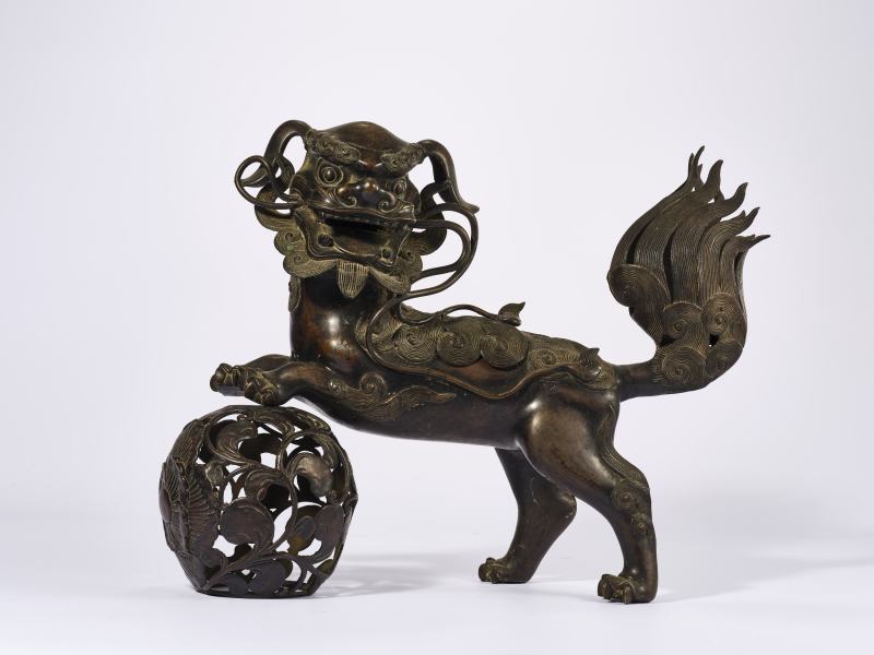 明  铜狮子