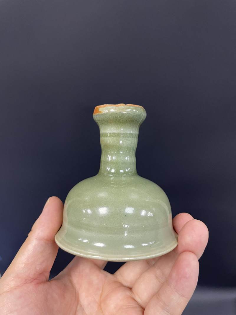 明早期  龙泉窑青釉高足杯 - 图11