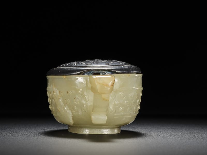 明  青白玉乳钉纹单鋬杯 - 图6