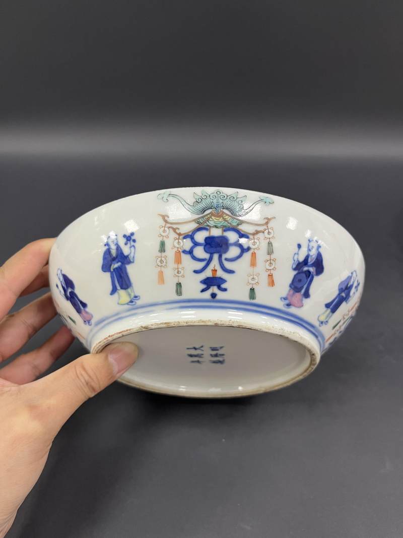 清晚期  青花粉彩婴戏图捧盒 - 图11