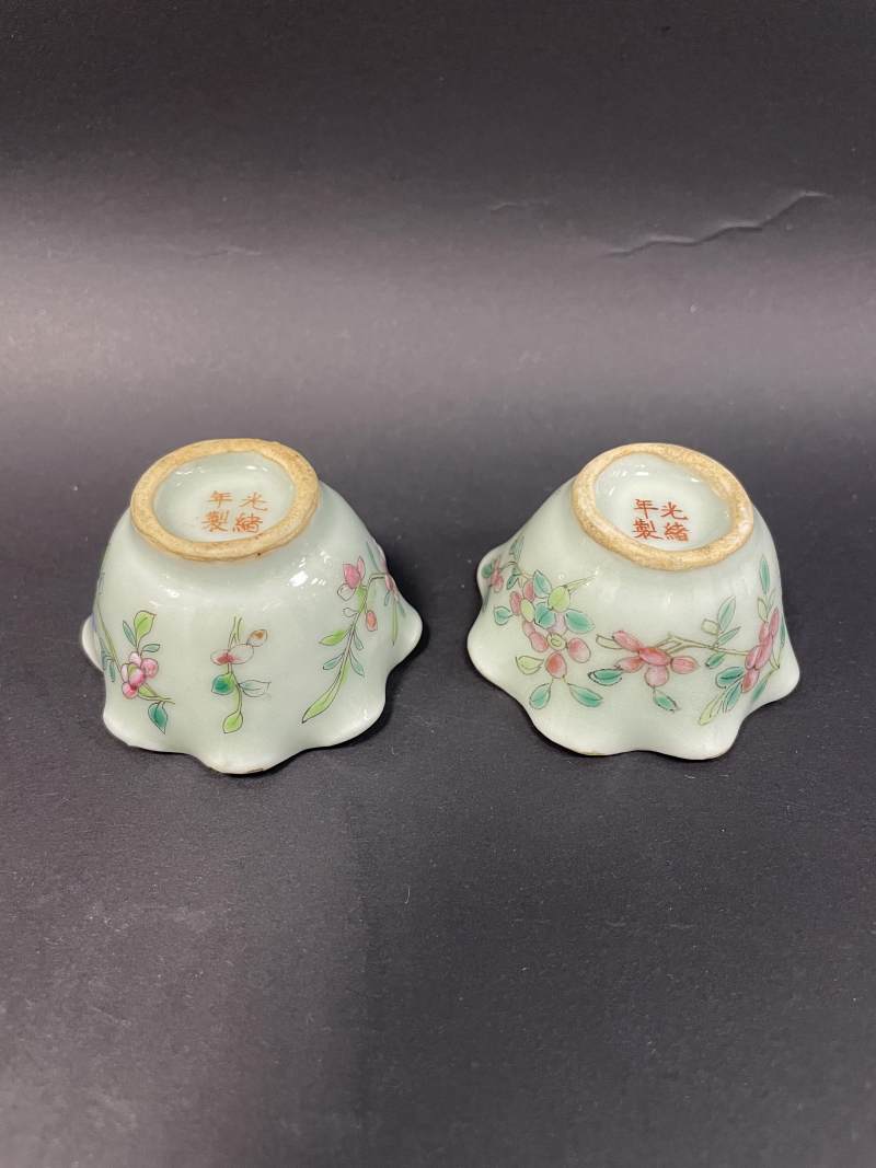 清光绪  粉青釉粉彩折枝花卉纹花口杯一对 - 图4
