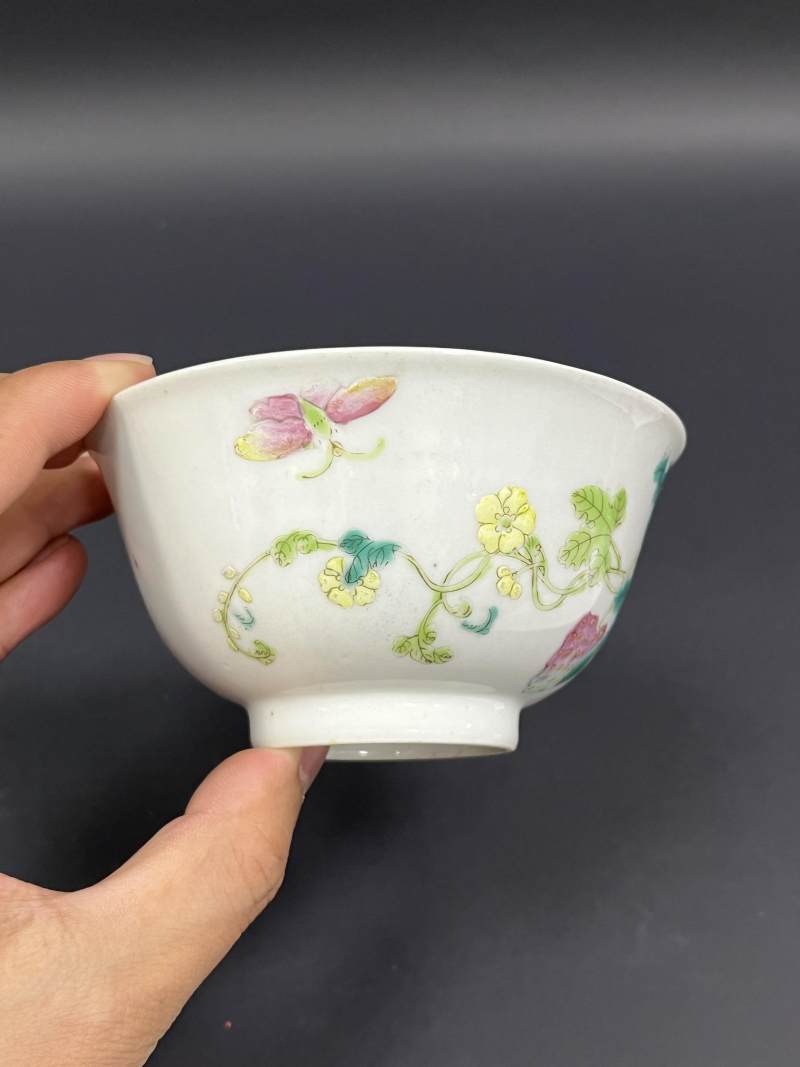 清晚期  粉彩过枝癞瓜纹茶碗 - 图5