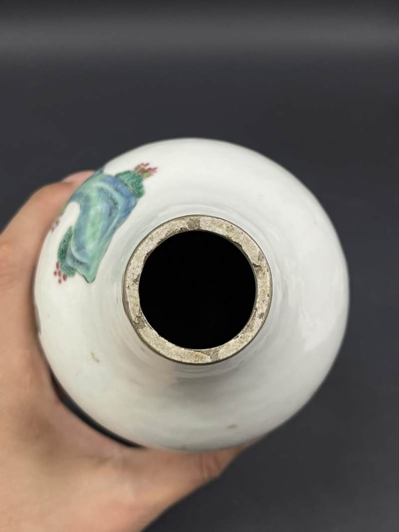 清  粉彩人物纹、花虫纹瓷器五件 - 图41