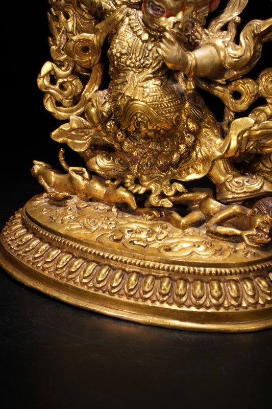 清乾隆 扎什伦布寺风格 铜鎏金大红司命主 - 图20