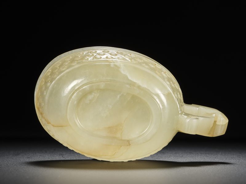 明  青白玉乳钉纹单鋬杯 - 图8