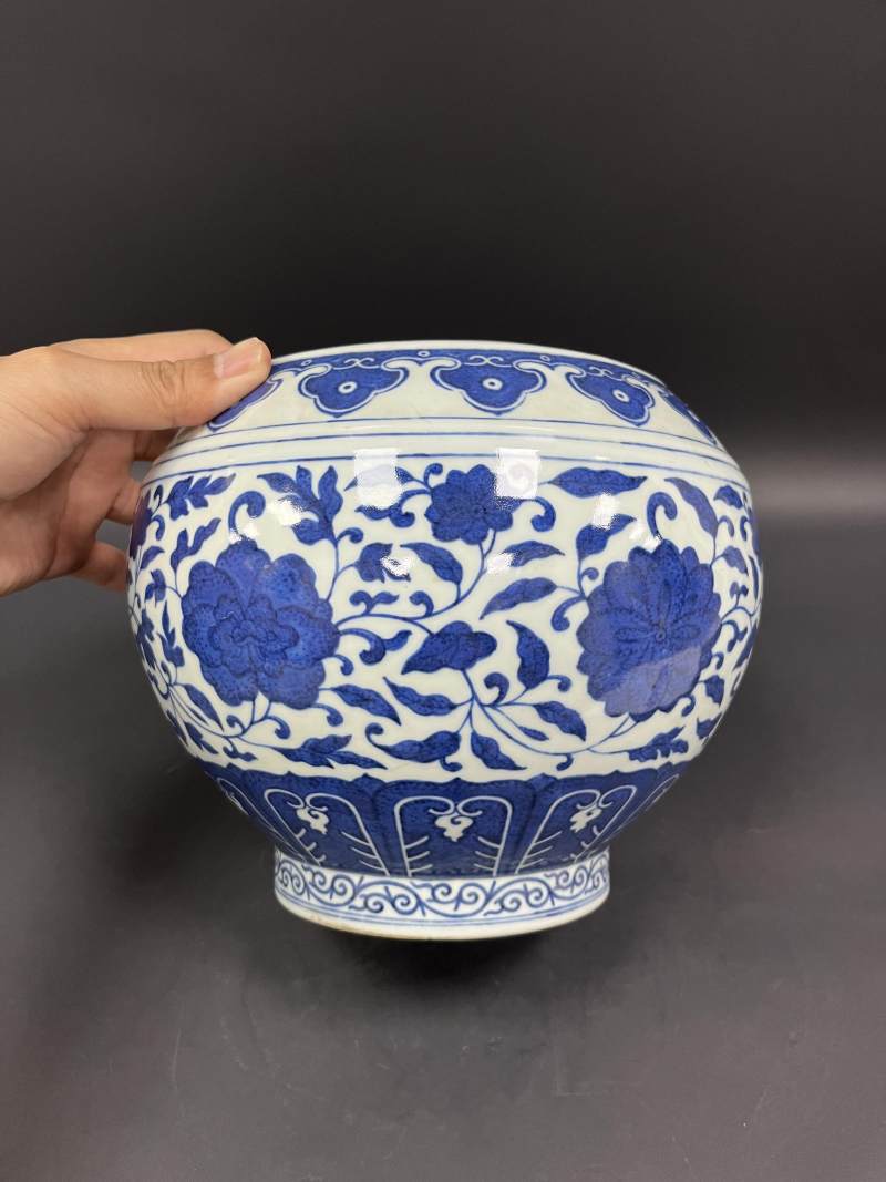 清光绪  青花缠枝莲纹赏瓶 - 图4