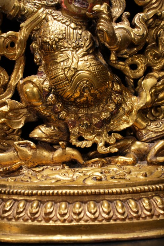 清乾隆 扎什伦布寺风格 铜鎏金大红司命主 - 图21
