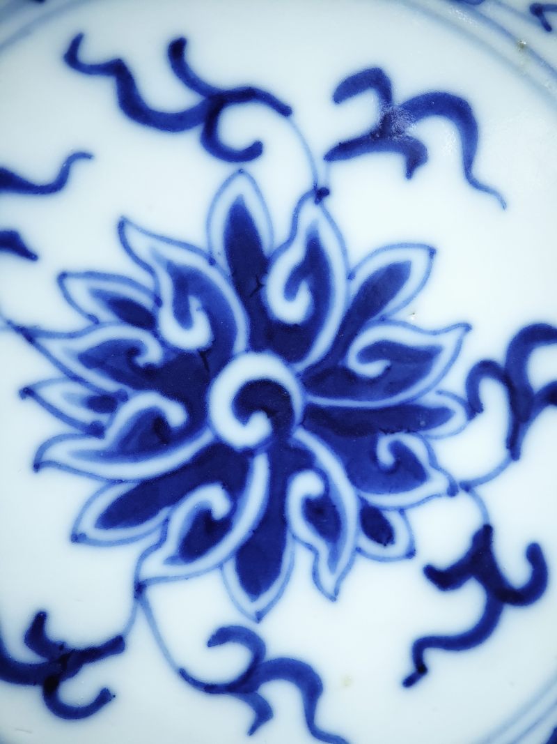 清光绪  青花缠枝莲纹小盘一对 - 图9