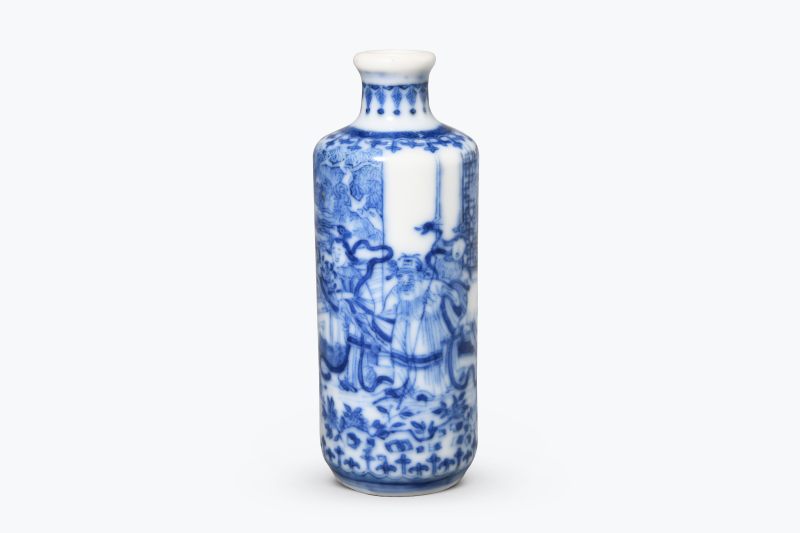 清晚期  青花人物故事图烟壶