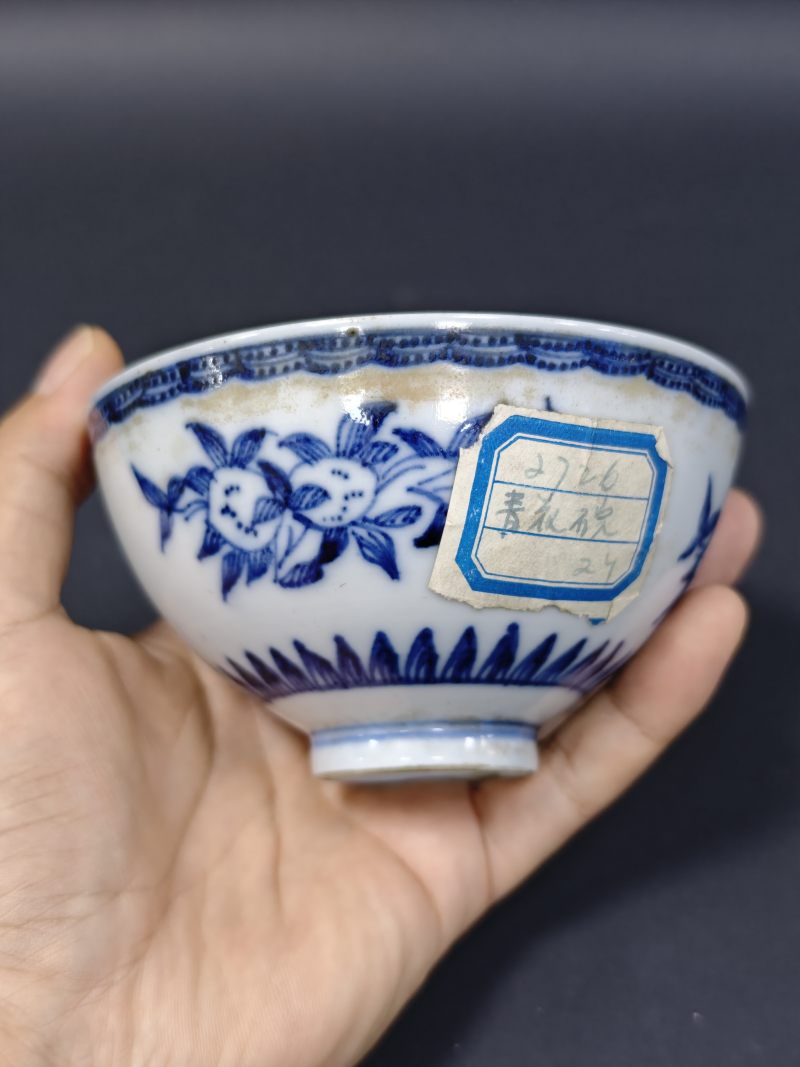清中期  青花三多纹鸡心碗一对 - 图5