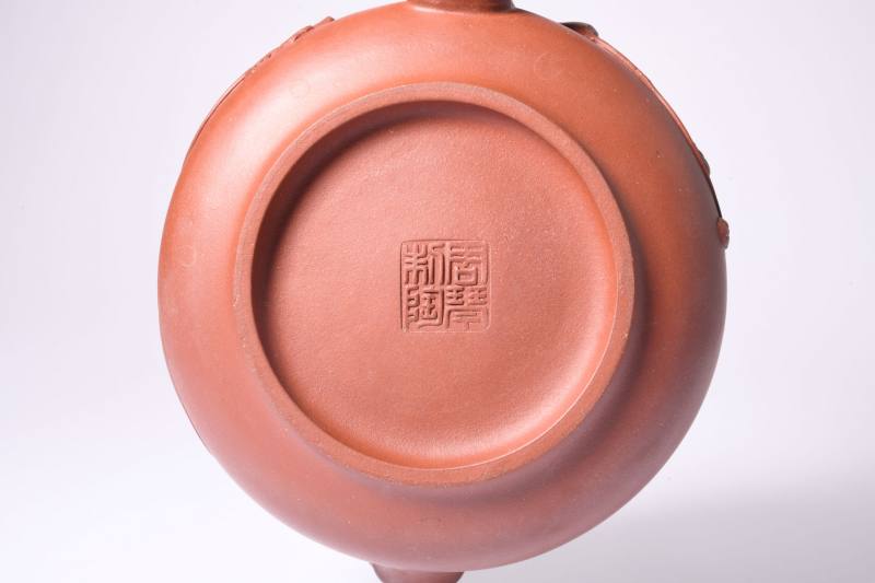 1993年  周琴制赠孙大光紫砂岁寒三友壶、杯盏一套九件 - 图8