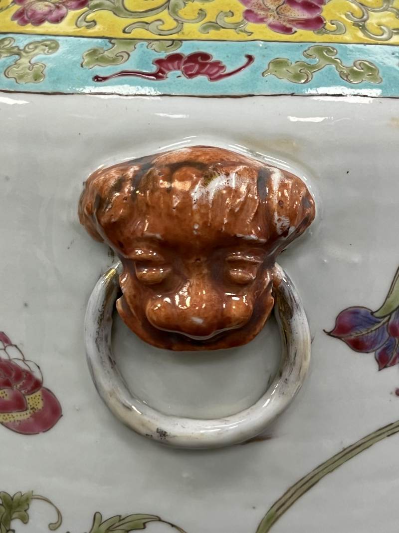清晚期  粉彩折枝花卉纹狮耳大瓶 - 图22