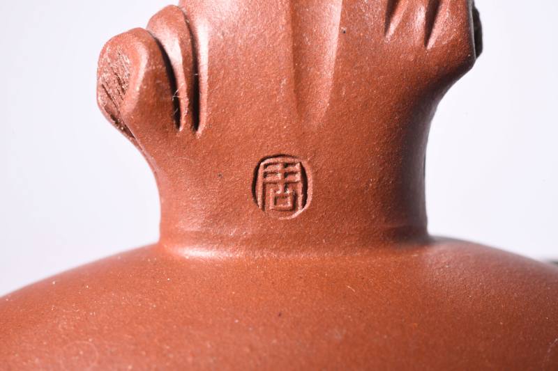 1993年  周琴制赠孙大光紫砂岁寒三友壶、杯盏一套九件 - 图9