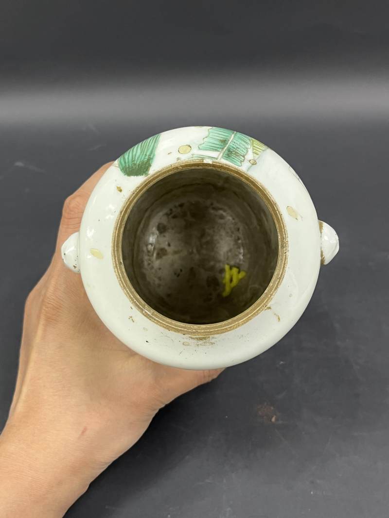 清  粉彩人物纹、花虫纹瓷器五件 - 图31