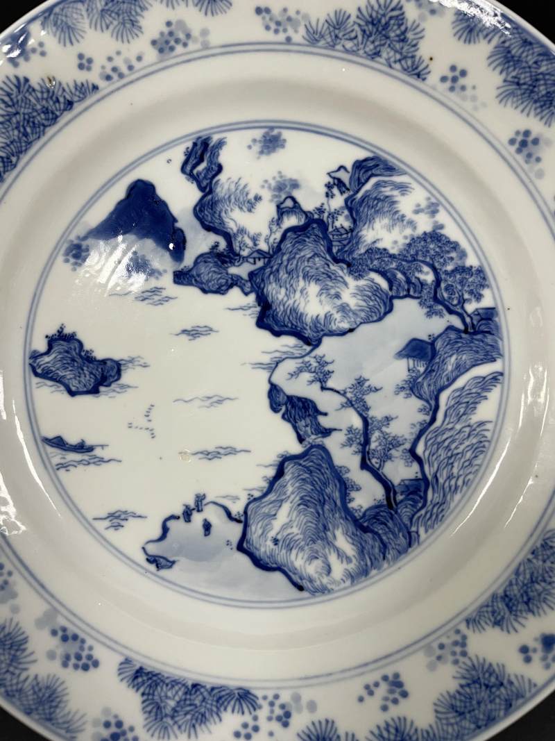清康熙  青花披麻皴山水人物纹折沿盘 - 图4