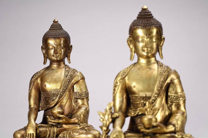 清  铜鎏金释迦牟尼佛坐像、药师佛坐像 - 图6
