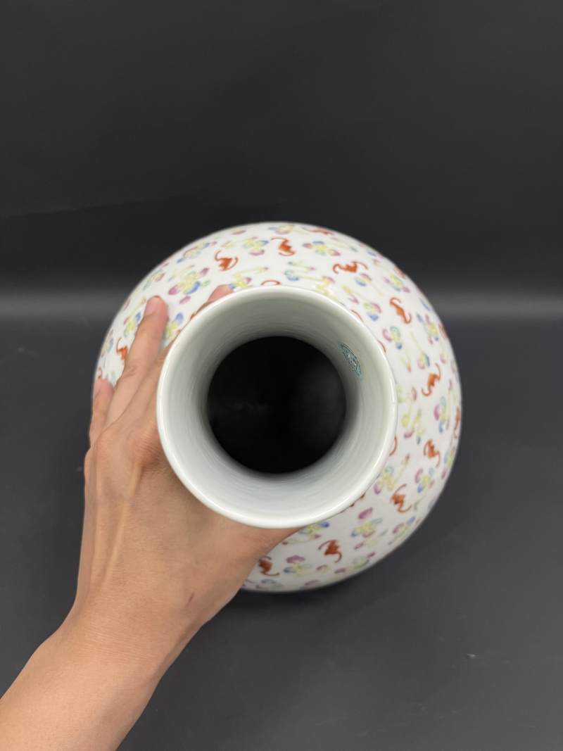 清光绪  粉彩百蝠纹荸荠瓶 - 图6