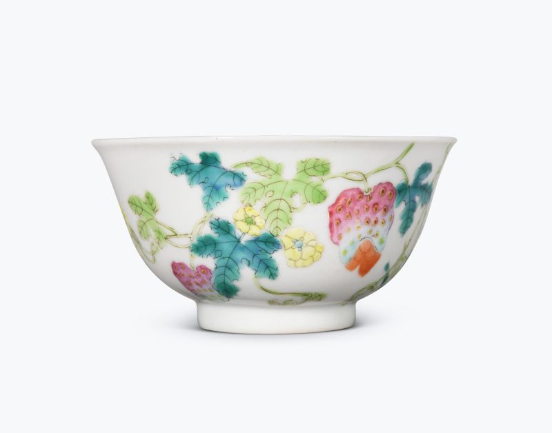 清晚期  粉彩过枝癞瓜纹茶碗