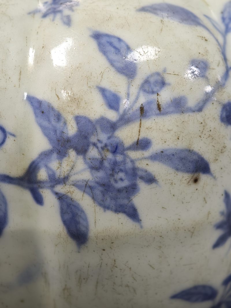 明晚期  青花花鸟纹瓜棱罐 - 图16